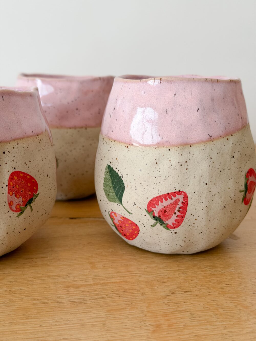 Gobelet modelé - Collection Fraise